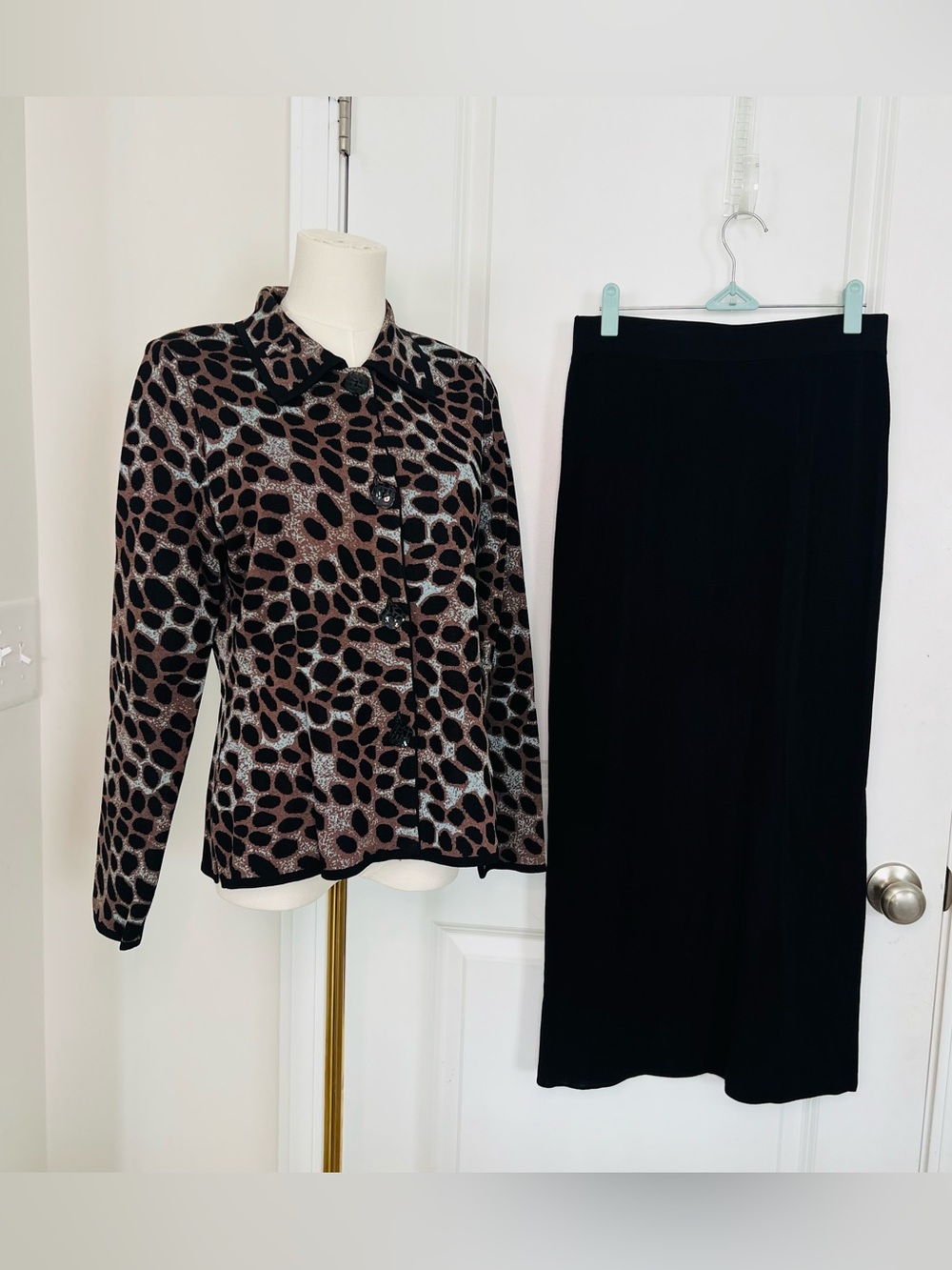 Misook 2 Piece Women’s Skirt & Blazer Set Both Sz XS Acrylic Career Travel